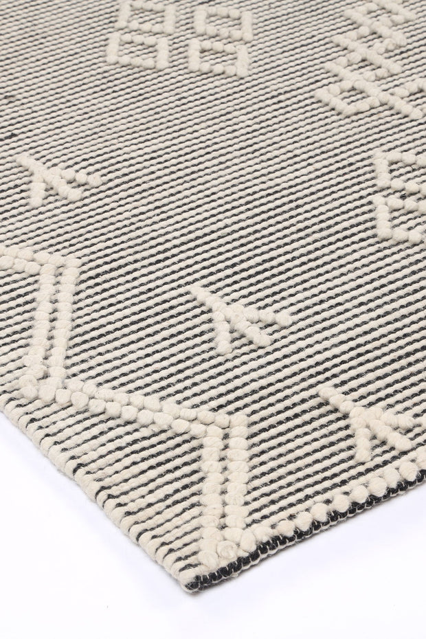 Goa Aztec Wool Blend Cream Rug (No Tassel)